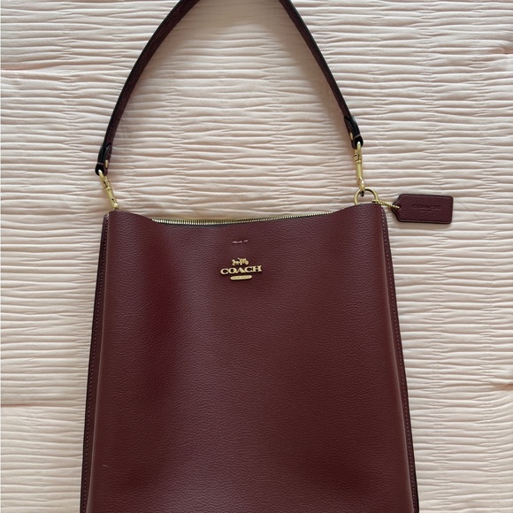 Coach Handbags - Coach bucket bag.